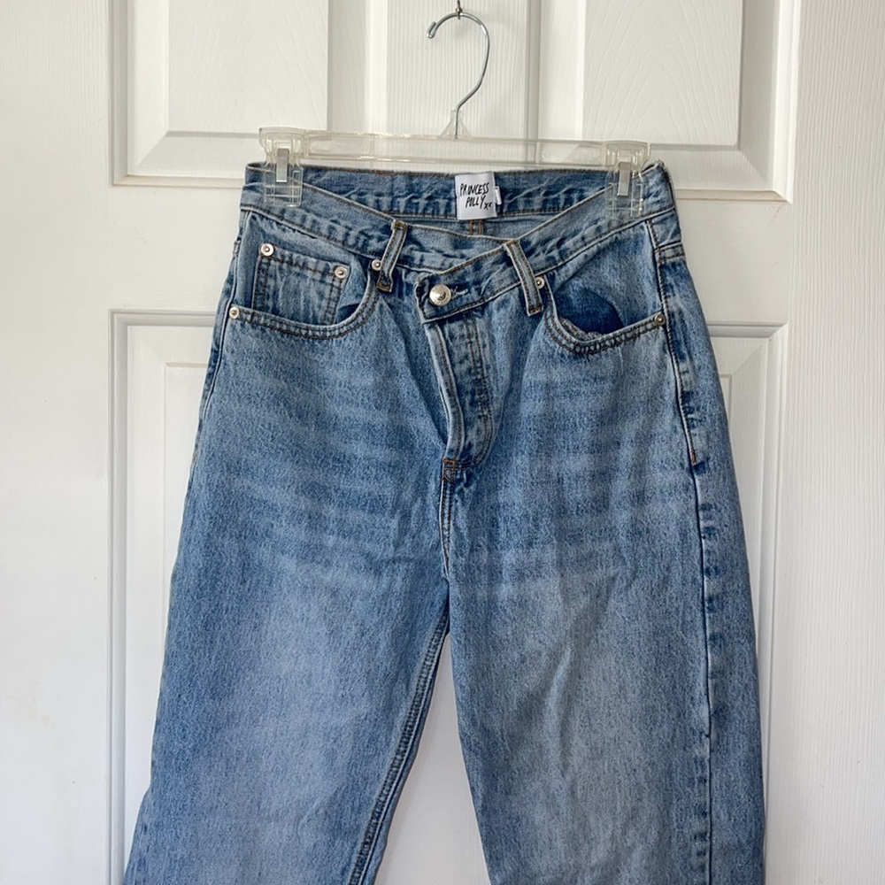 Princess Polly cross over straight leg jeans (size 0)